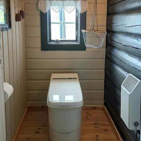Cozy Timber From 1966 With Sauna Dom wakacyjny Kvenvær